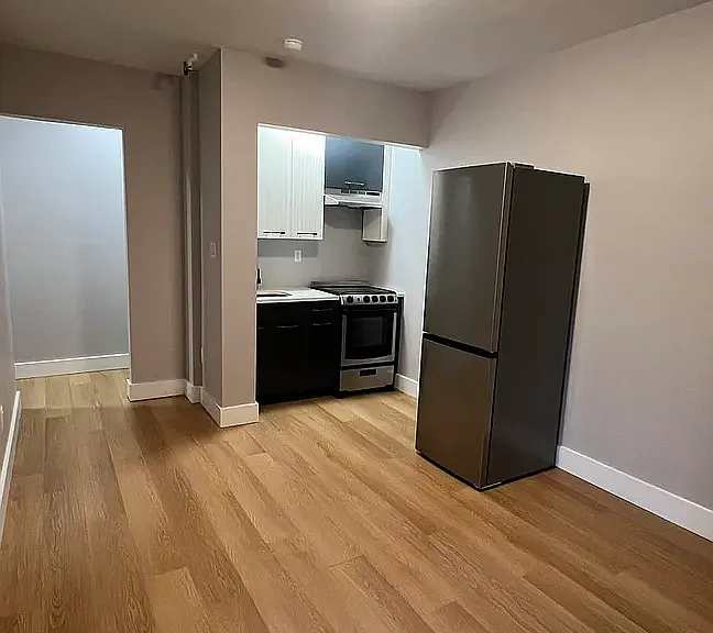 545 W 125th St #32 — Photo 4
