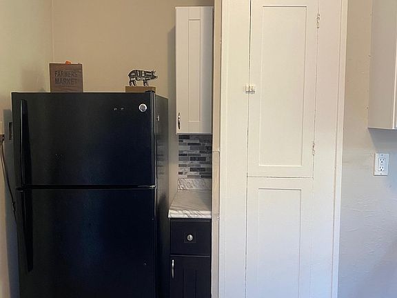 5th image of 614 N Summerlin Ave Unit A