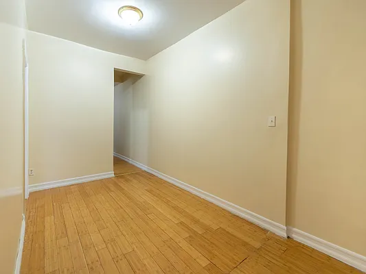 Rented by Executive Towers  | media 49