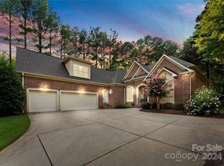 8814 Hillstone Ct, Sherrills Ford, NC 28673