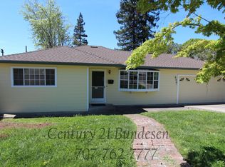924 Middlefield Dr, Petaluma, CA 94952