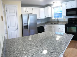 77 Baldwin Dr, Bangor, ME 04401