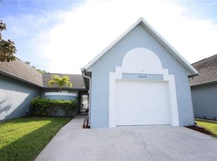 9419 Tara Cay Dr #10, Seminole, FL 33776
