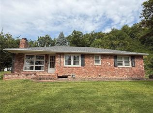 105 Fremont St, Wathena, KS 66090