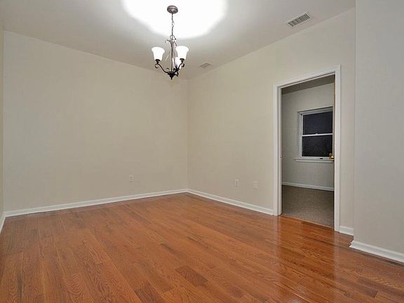 2nd image of 6 Saint Marys Pl