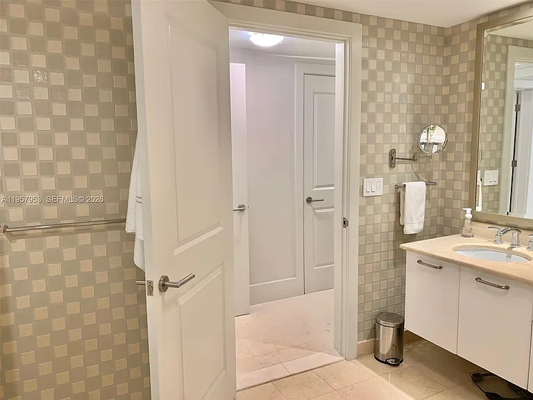 3101 S Ocean Dr #1701 — Photo 22