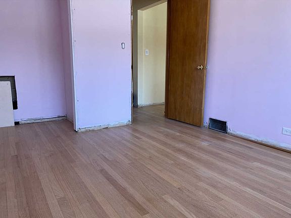 4th image of 6019 N Canfield Ave