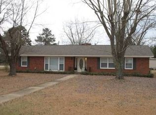 5090 Paige Hill Rd, Elmore, AL 36025