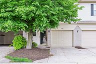 Gavin Dr-0605-001.jpg