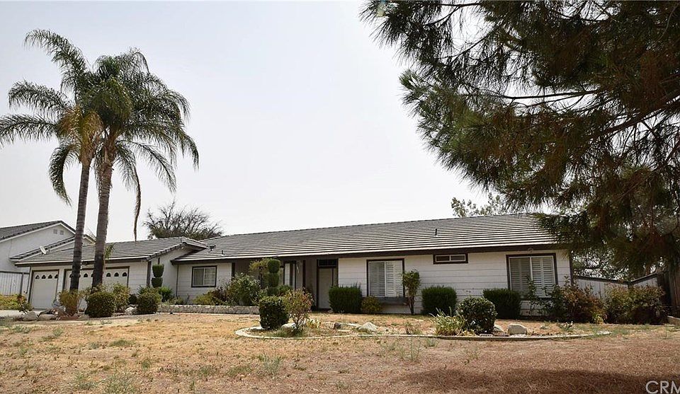 1st image of 27307 Darlene Dr