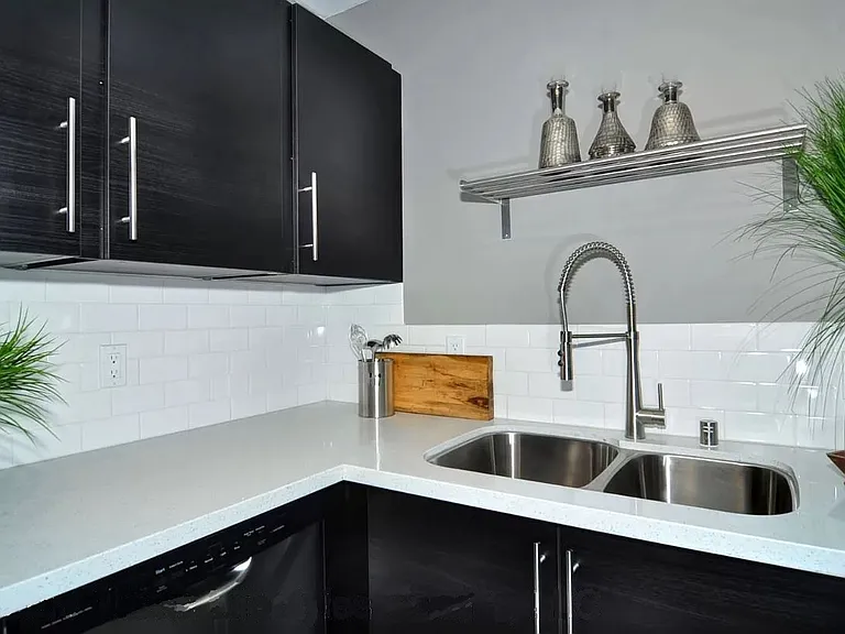 4440 Boundary St #4 — Photo 5