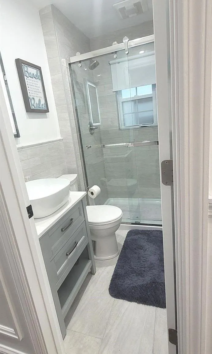 4 bed, 2.0 bath, 900 sqft, $4,950 — Photo 4
