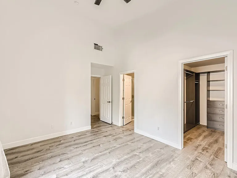 2153 Jasper Bluff St #201 — Photo 20