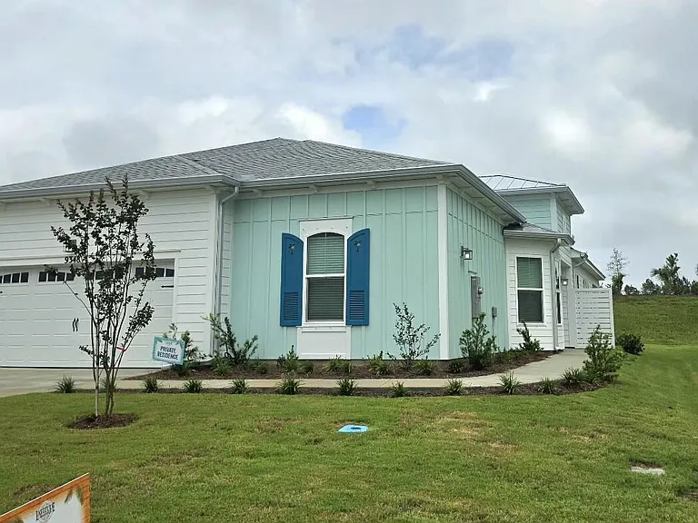 9348 Daydream Dr — Photo 2