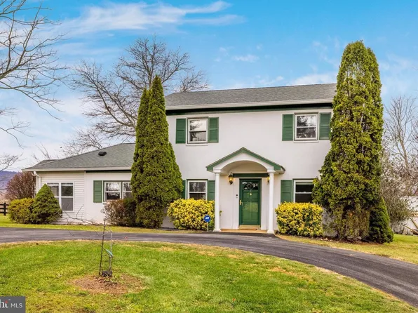 38768 Fry Farm Rd, Lovettsville, VA 20180