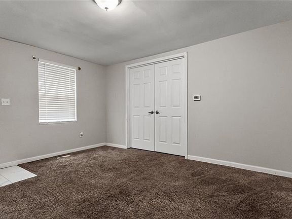 2nd image of 2015 Avon Dr