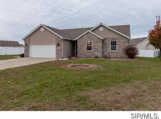 127 Colonial Dr, Hamel, IL 62046