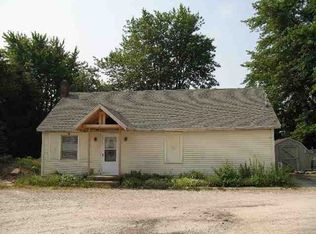 407 W Us Highway 24, Wolcott, IN 47995