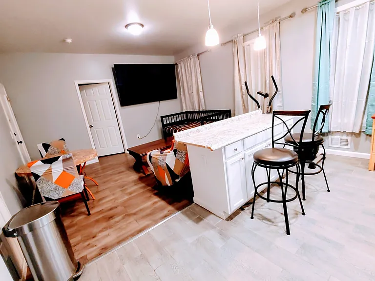 43 Schley St #1R — Photo 25