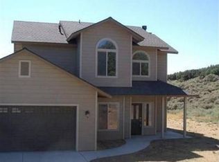 25180 Jacaranda Dr, Tehachapi, CA 93561