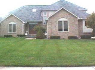 47217 S Creekview, Utica, MI 48315