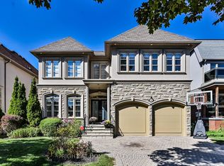 154 Charlton Blvd, Toronto, ON M2R 2J1
