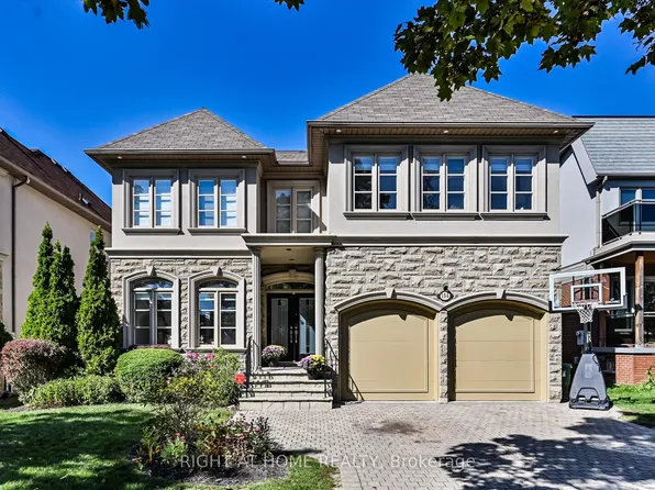 154 Charlton Blvd, Toronto, ON M2R 2J1