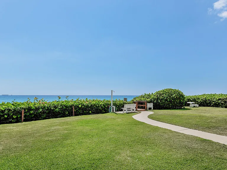 4200 N Ocean Dr #1 — Photo 23