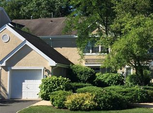 55 Ashford Dr, Plainsboro, NJ 08536