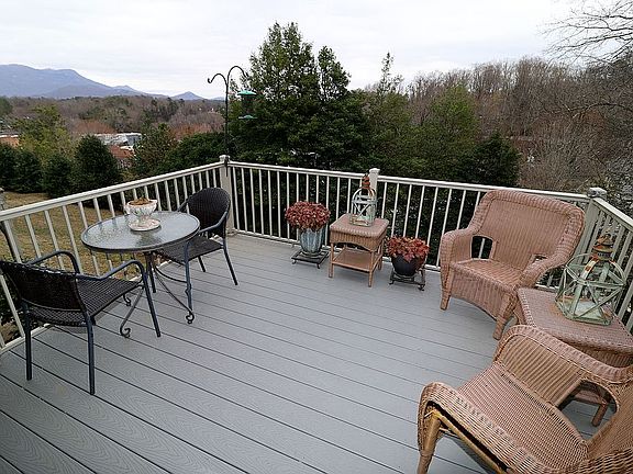 4th image of 77 Chestnut St #305