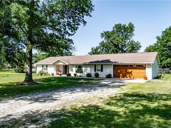3879 County Road 3730 Rd, Independence, KS 67301