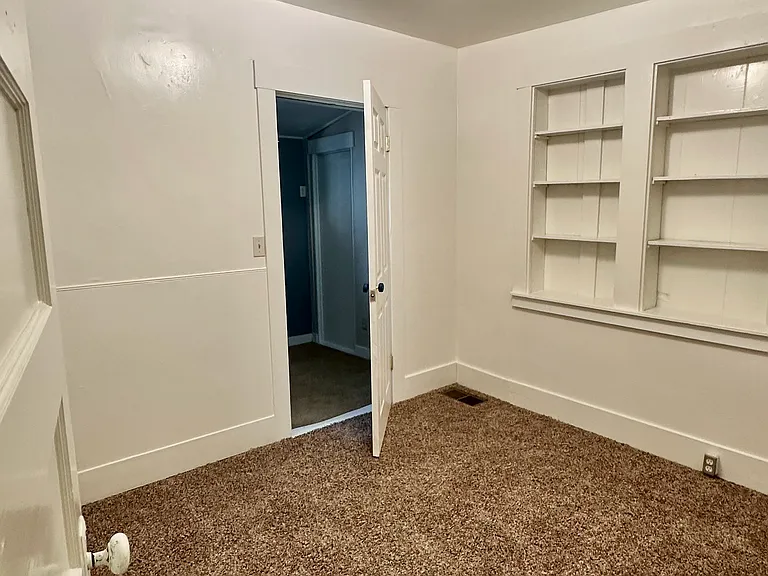 17265 Walnut Ave — Photo 8