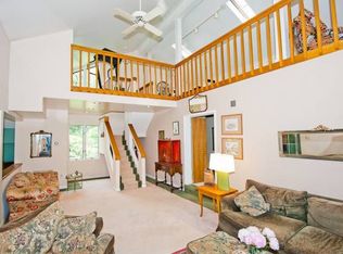 2109 Grayson Pl, Falls Church, VA 22043