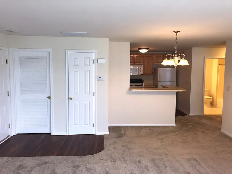 The Apartments At Weatherby — Photo 14