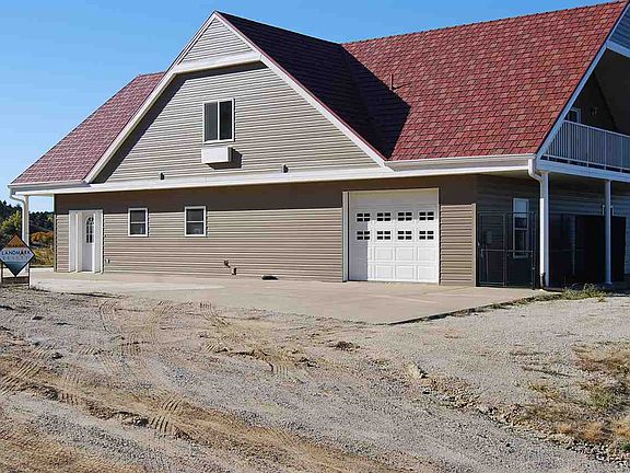 2nd image of 210 Thoman Dr