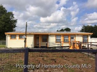 10037 Osceola Dr, Weeki Wachee, FL 34613