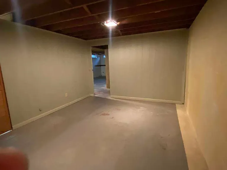 611 Amherst Rd — Photo 13