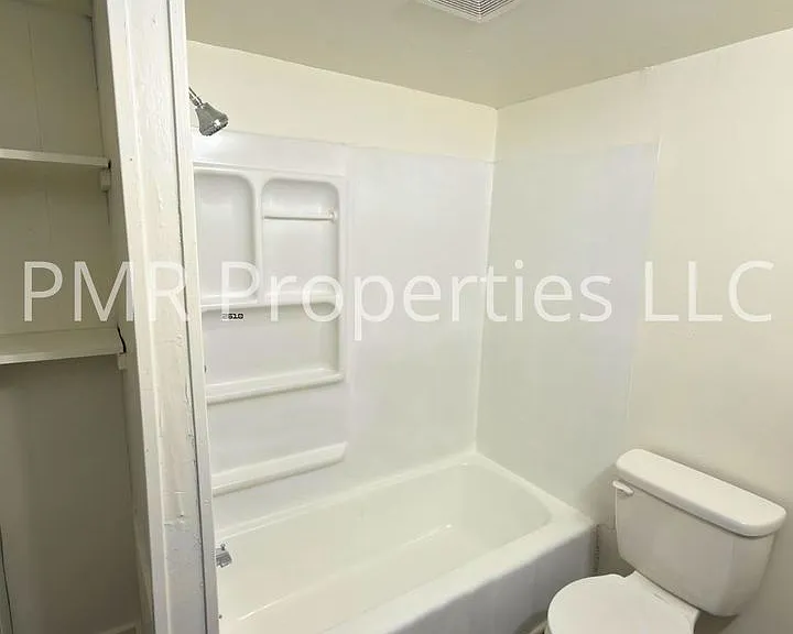 1405 S 16th St — Photo 5