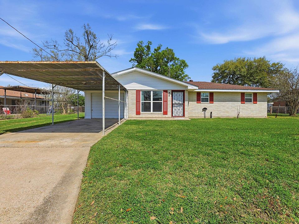 1st image of 3219 Camellia Ave