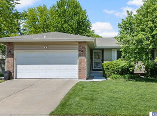 4100 Kipling Pl, Lincoln, NE 68516