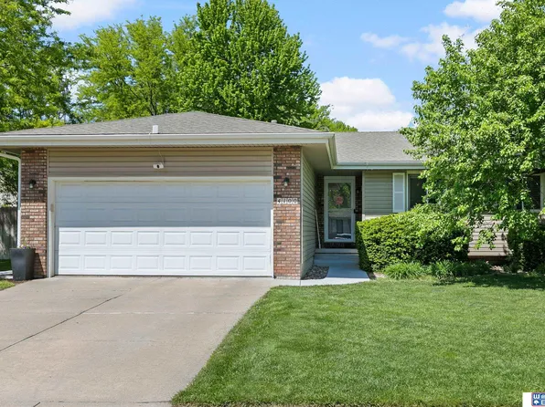 4100 Kipling Pl, Lincoln, NE 68516