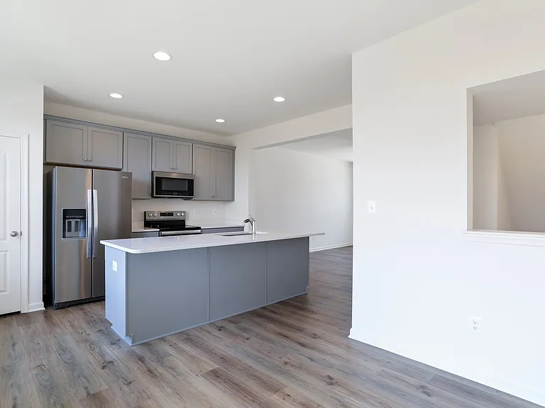 88 Mossdale Blvd — Photo 4