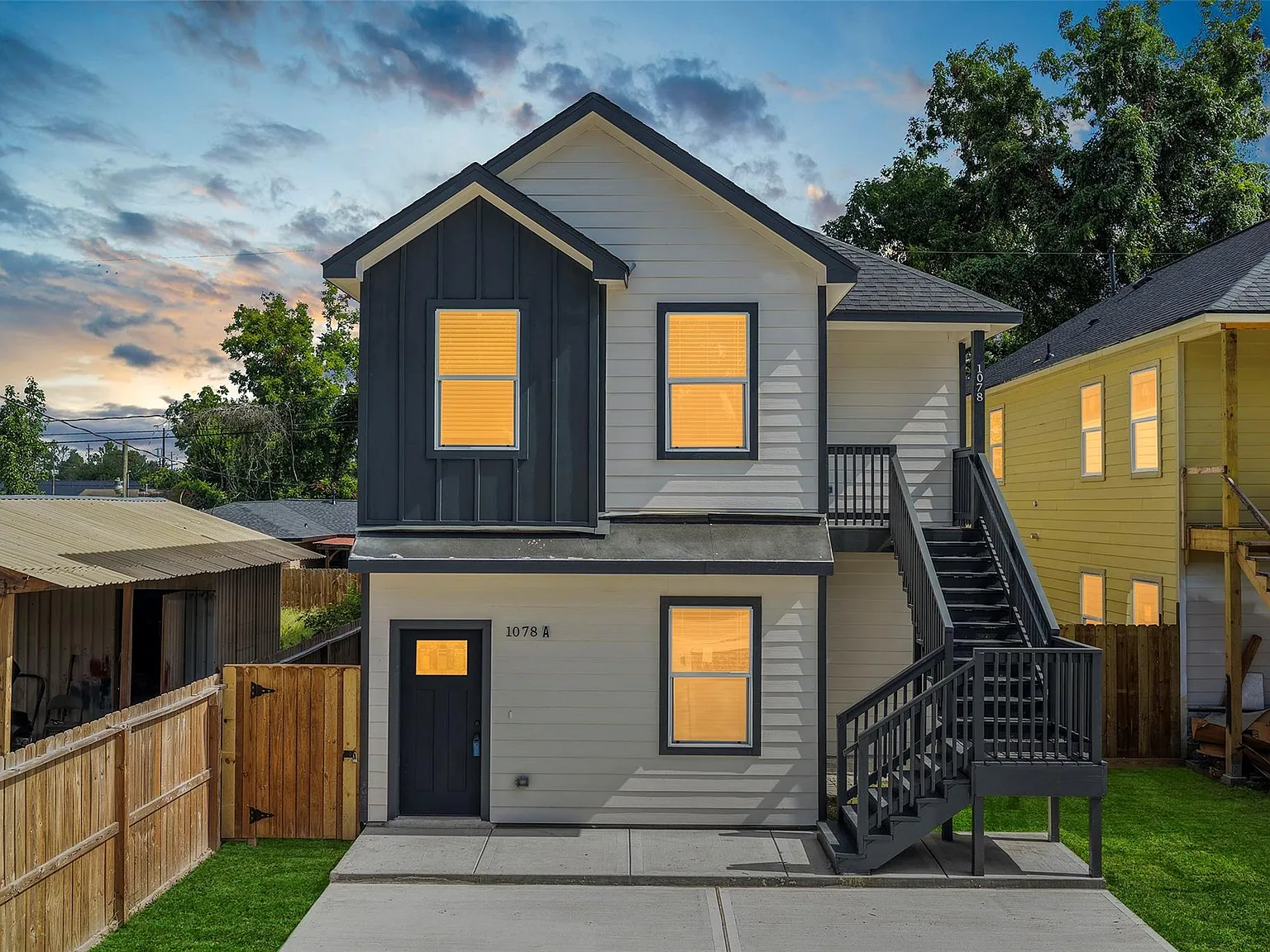 3 bed, 2.0 bath, 1400 sqft, $1,900 — Photo 1