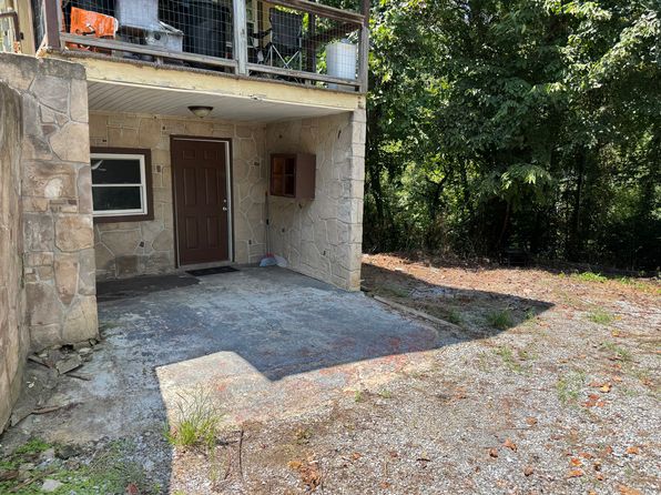 1143 Indian Gap Cir APT 2