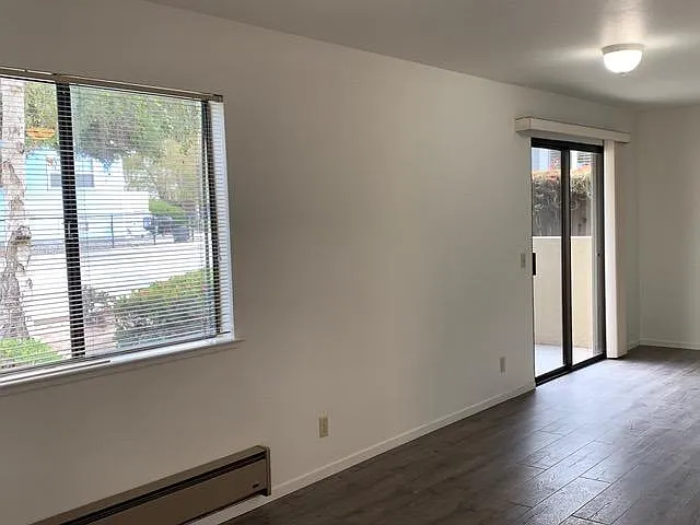 Studio, 550 sqft, $2,150 — Photo 3
