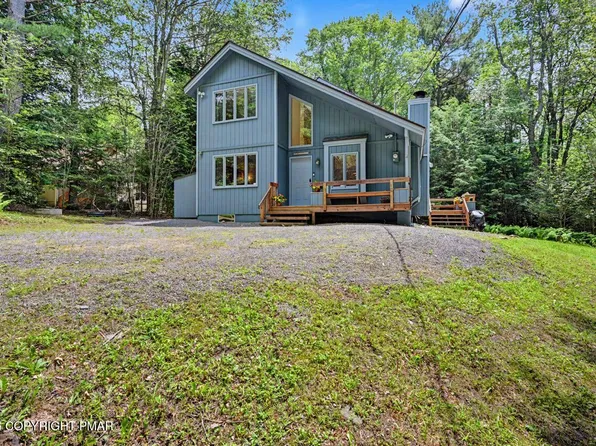 1215 Deer Trail Rd, Pocono Pines, PA 18350