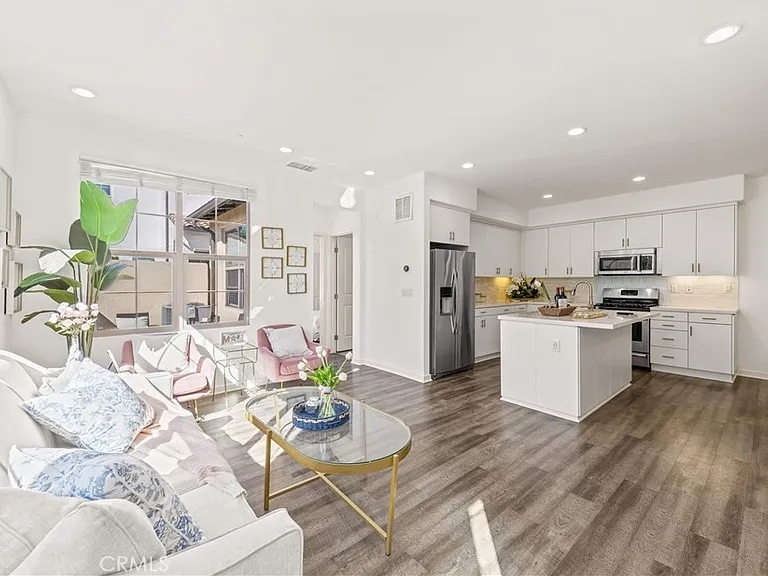 56 Bay Laurel — Photo 11