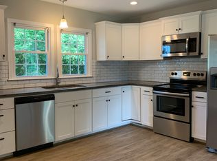 711 Riddle St, Mount Holly, NC 28120