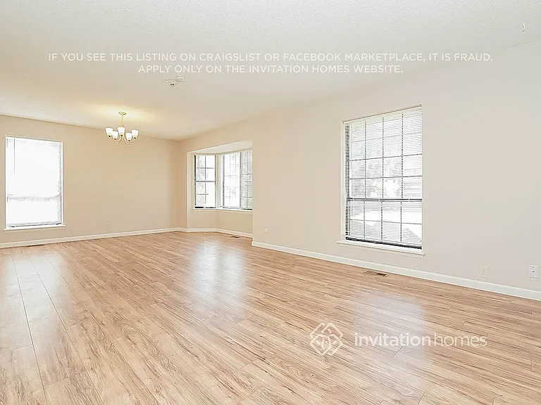 3897 E 133rd Ct — Photo 3