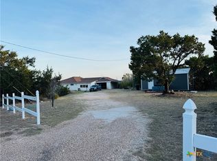 229 Wood Glen Dr, Gatesville, TX 76528